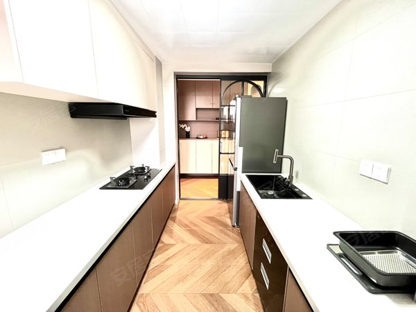 乐山市中万达广场万达华府日付！月付！季付！年付！养宠物的！来看就是！超级诚心出租！出租房源真实图片