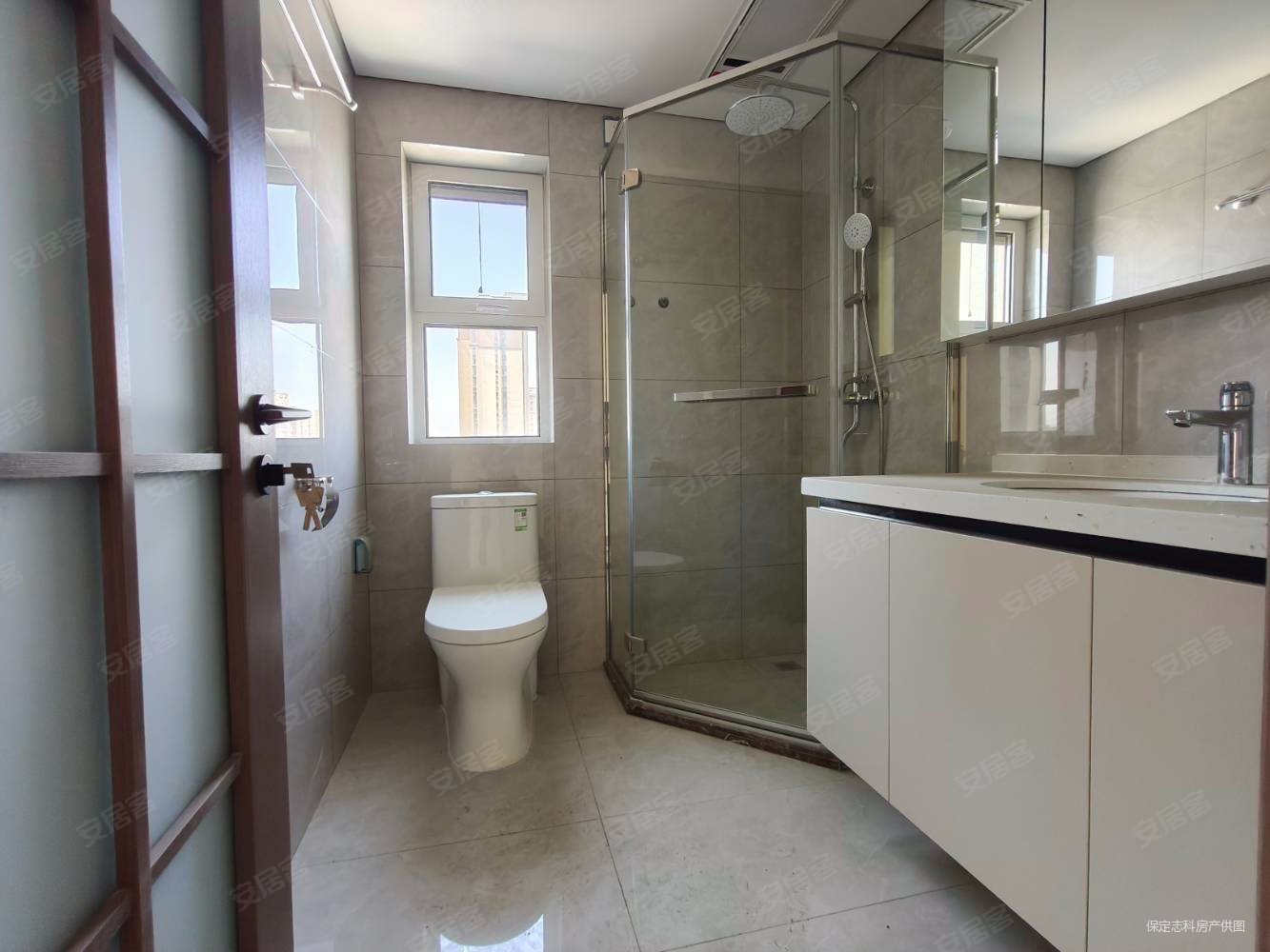 中国府3室2厅2卫127㎡南北139万