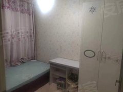 喀什喀什市喀什城区环江附近两室一厅 一个卧室持续可以付 限女生 押金1000出租房源真实图片