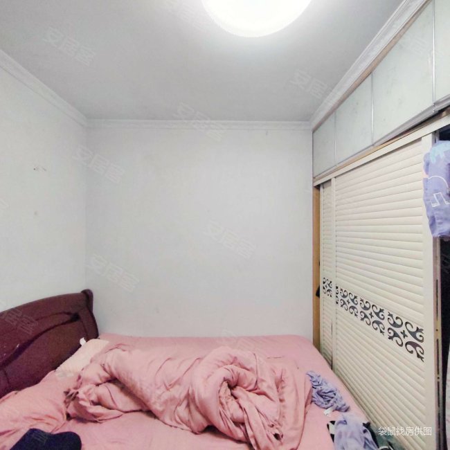 100万龙德花园 临地铁 交通便捷 楼龄新 商业配套齐全