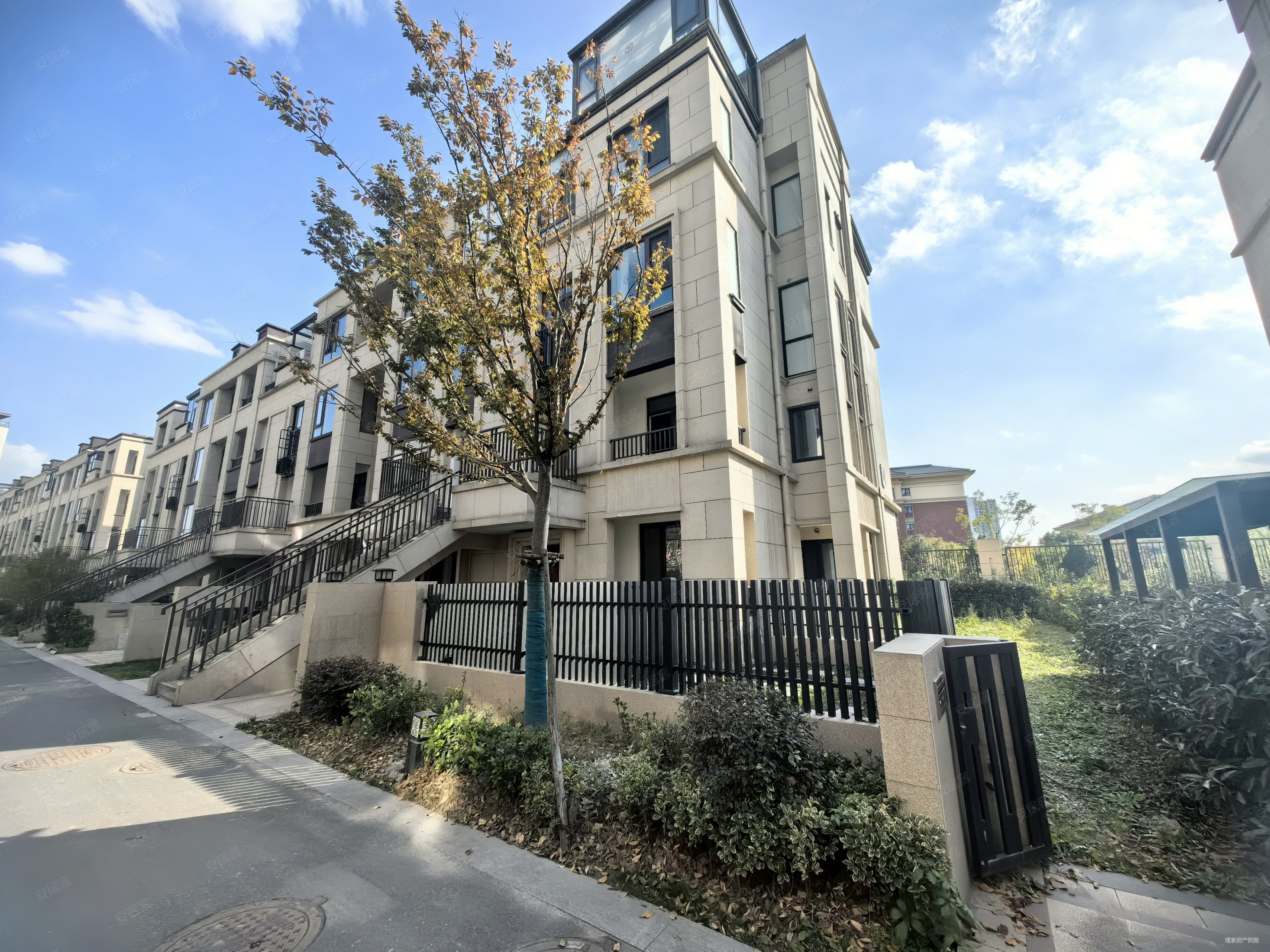 湖州房产网>湖州二手房>南浔二手房>浙北大厦二手房>四季华府>