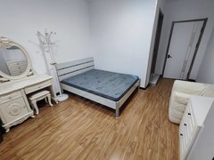 赤峰红山万达广场赤峰学院,金石明珠附近,无中介出租房源真实图片