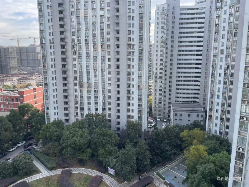 近地铁 中间好楼层 交通便捷 刚需两居 医疗配套成熟 带电梯,恒阳花苑