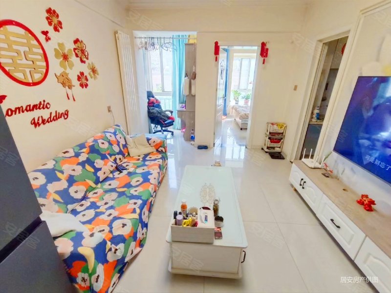 新乐花园 精装修,中间好楼层 高性价比,产权清晰,可按揭.