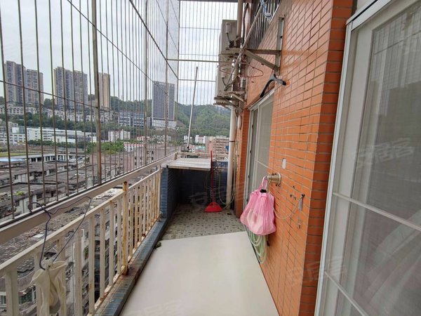 深圳布吉长龙泽润华庭泽润华庭 5室2厅2卫 4500.