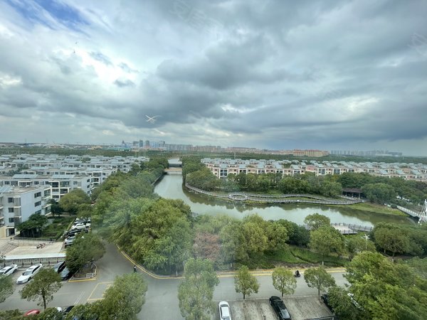 上海浦东临港新城宜浩佳园宜浩佳园 2室2厅1卫 南北通透 89平 电梯房