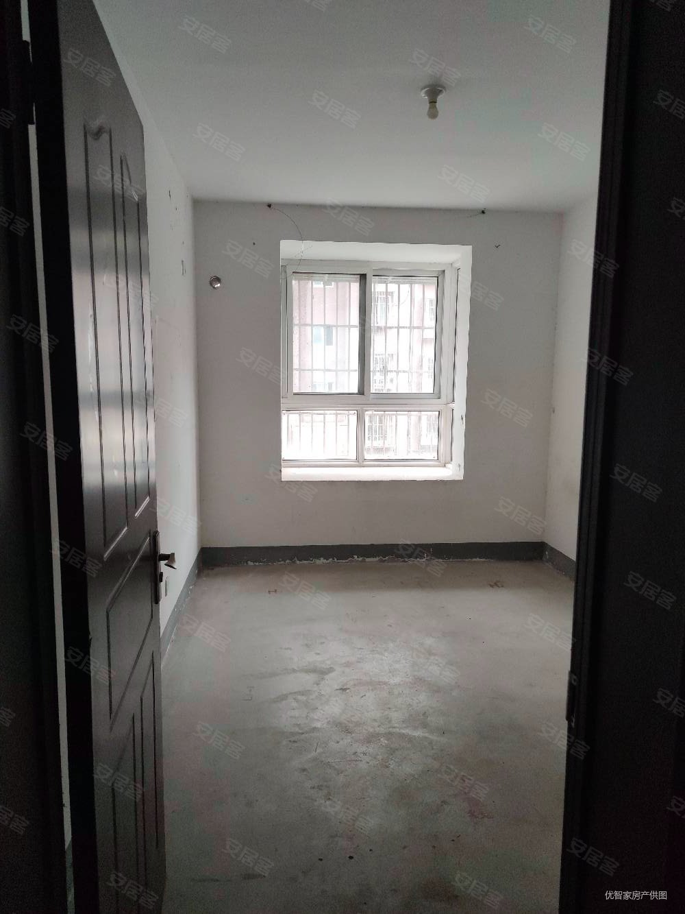 贾汪康馨园2楼车库房东急售