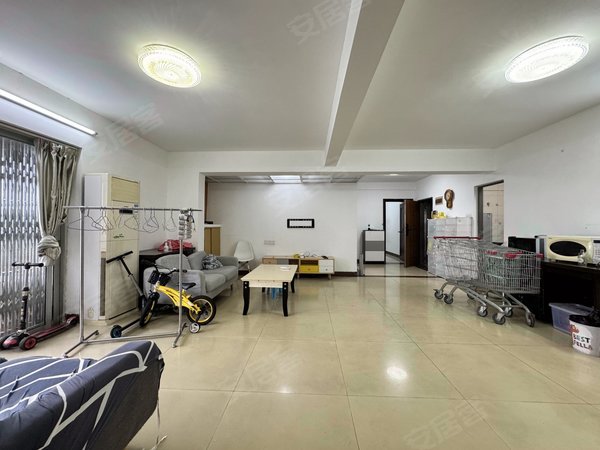 【多图】金禧大厦,陈家祠租房,陈家祠地铁对面 院长电梯大四房 三阳台