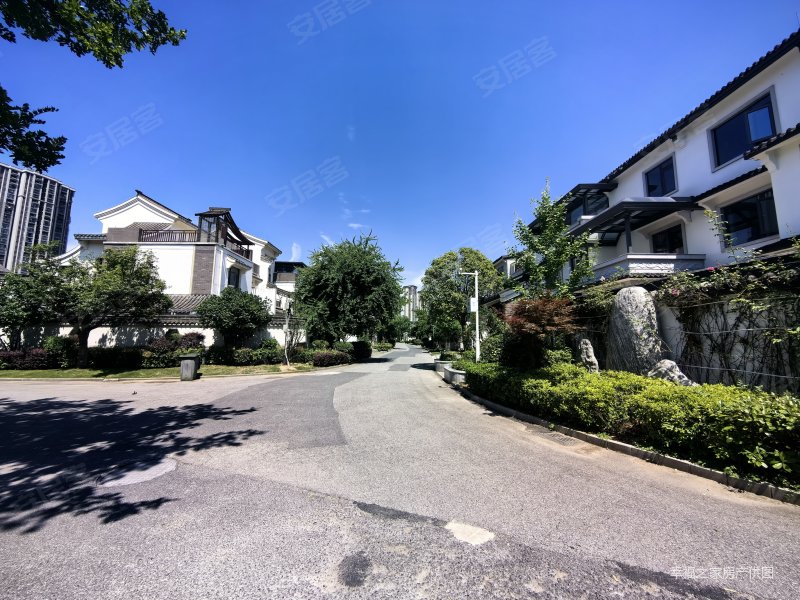 恒达盘龙湾桂苑前后花园 大露台 低容积  临地铁 小区绿化高