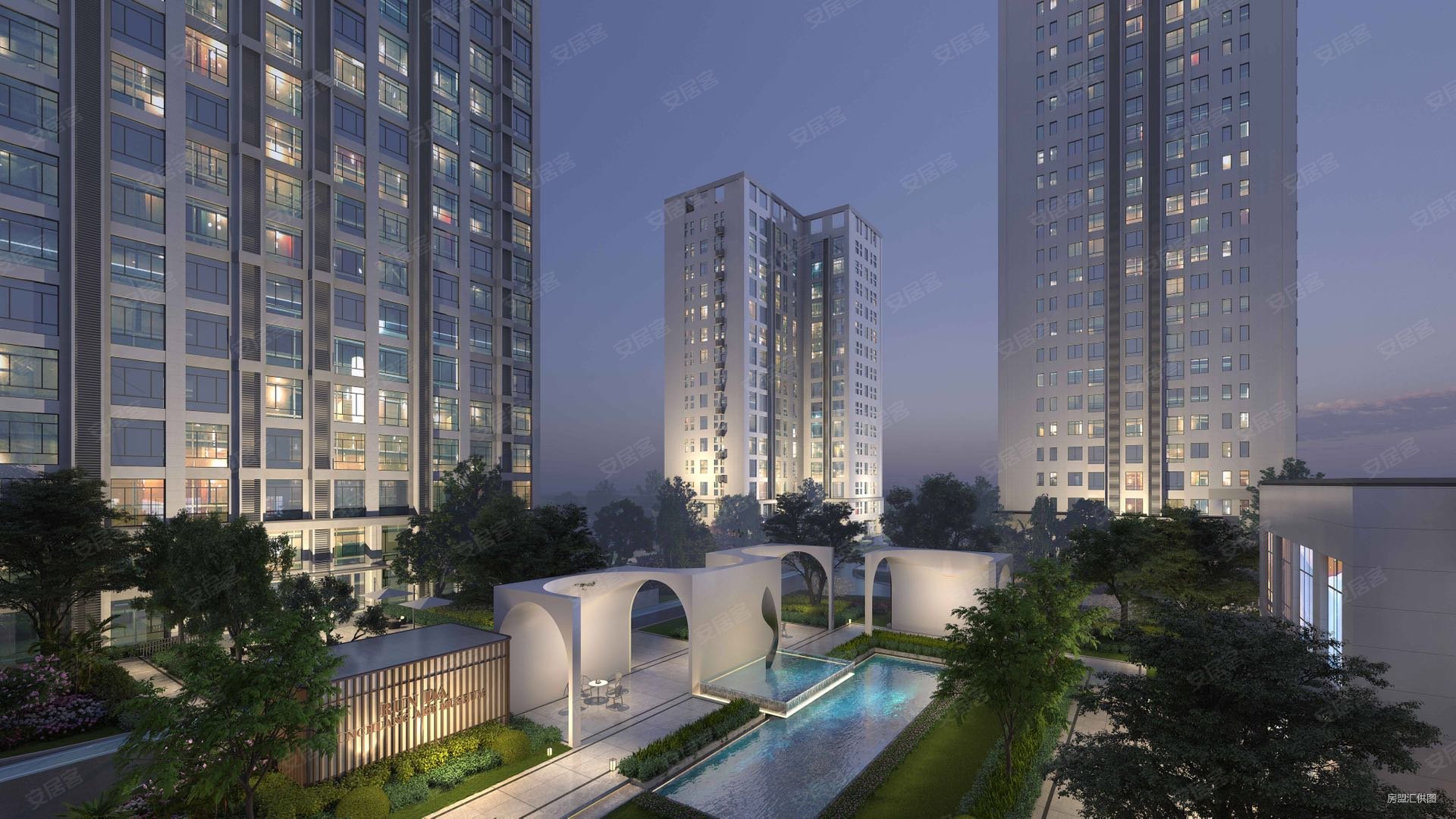 岩峰云裳 核心商圈 45 单价10065元