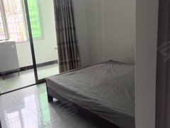 莆田城厢文献路南园十三小区电梯单间公寓出租，家电齐全，独立卫浴阳台出租房源真实图片