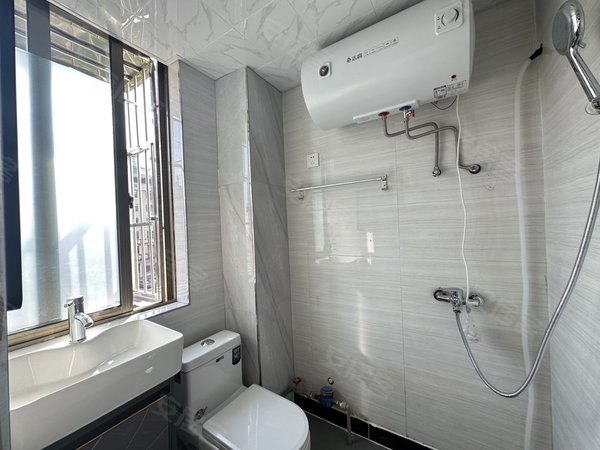 金华东阳东阳江北西范小区西范 山口夜市 哈哈广场 哥帝KTV 精装大小单间 设备齐全出租房源真实图片