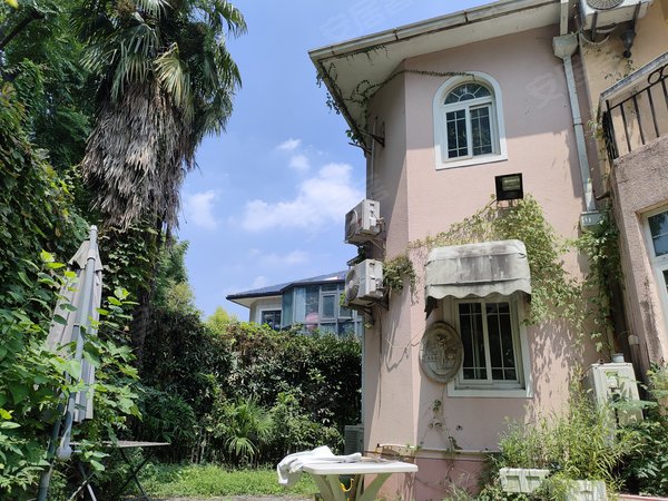 上海嘉定江桥新城加州花园江桥万达广场500米商圈,加州花园,独栋别墅