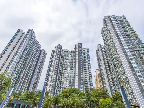 深圳宝安沙井西荟城一期急租 沙井地铁站 沃尔玛对面 沙井繁华的豪宅