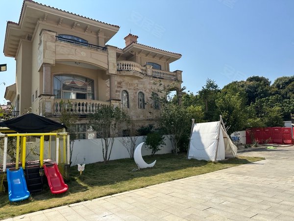 深圳大鹏新区大鹏大鹏山庄大鹏山庄独栋别墅 带500平米私家花园出租