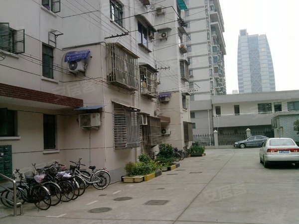 上海杨浦鞍山凤城三村凤城三村 精装双南两房一厅 全配 干净舒适 宽敞