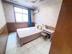 郑州金水花园路分的房子 一天十块 想住多久住多久 花园路 北三环 省广播电出租房源真实图片