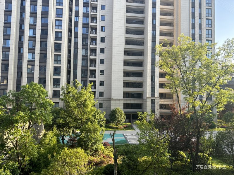 祥生金麟府,三房2卫大阳台!靠近生态园