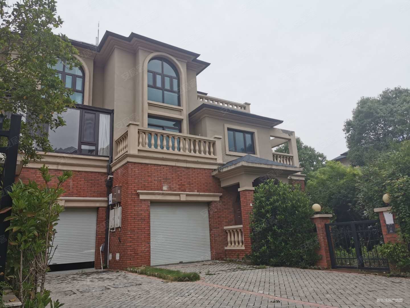 南京碧桂园(别墅)4室2厅3卫251㎡南北550万