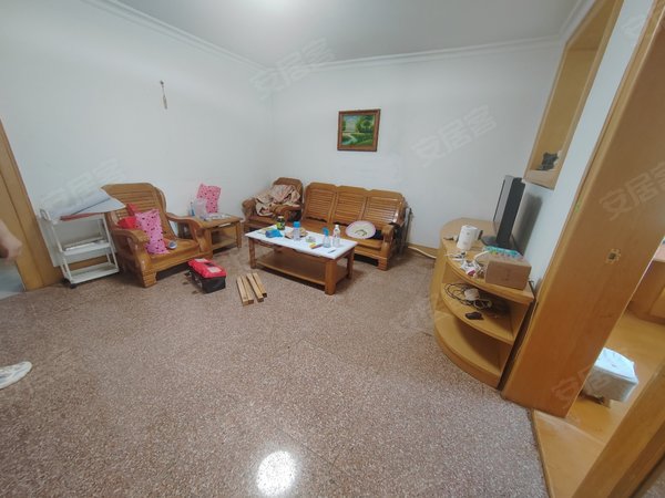 威海环翠寨子东山家园大润发 东山家园 古山五巷 多层 精装三室两厅一