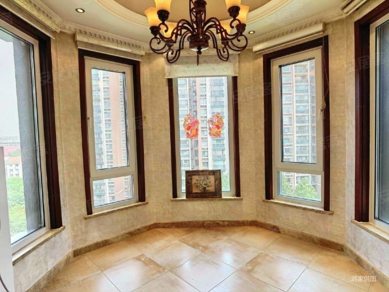 物业租售0点5 复试洋房大五居室 有钥匙 急售 有车位,橡树湾红橡庭院