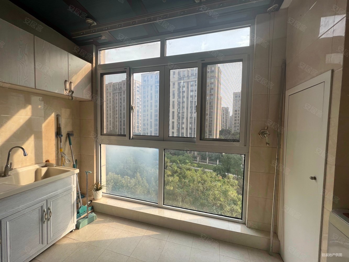 杭州房产网>杭州二手房>上城二手房>丁桥二手房>龙湖名景台(公寓住宅)