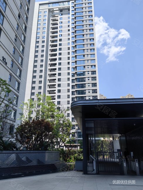 昆明同德广场精装现房全屋带空调系统2梯4户纯板楼即住