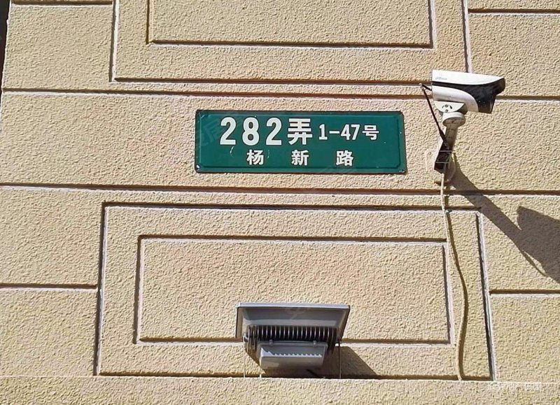 上河苑新出电梯复式 前滩繁华地段 楼上全部送 带车位 近三轨,恒大华