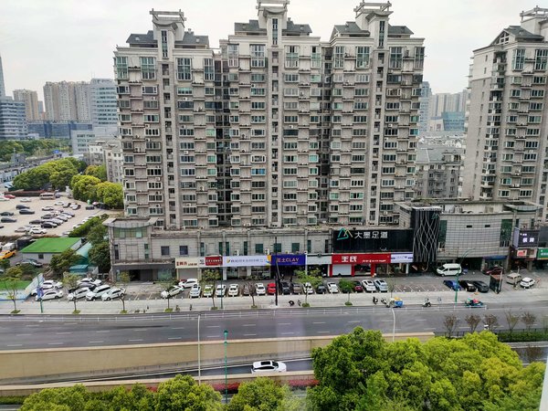 杭州滨江区政府汉峰峰公馆江汉路地铁口精装修一室近信雅达 吉利 海康