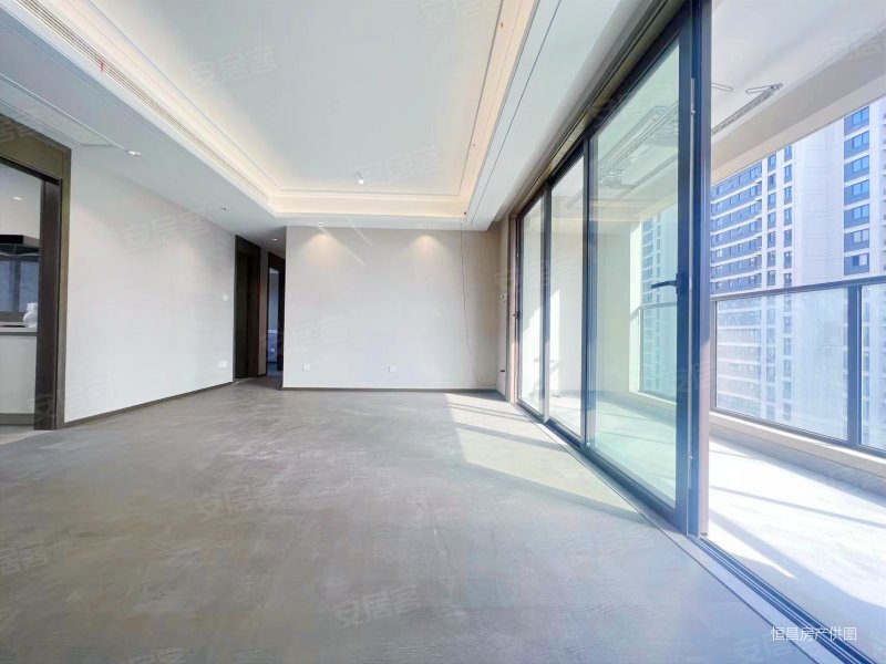 城南中心次新小区正荣润棠府三房两卫横厅精装升级包三大件