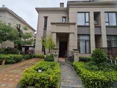 南宁邕宁蒲庙镇整租 别墅 家具可配 精装五房 前院带车位 后院带花园出租房源真实图片