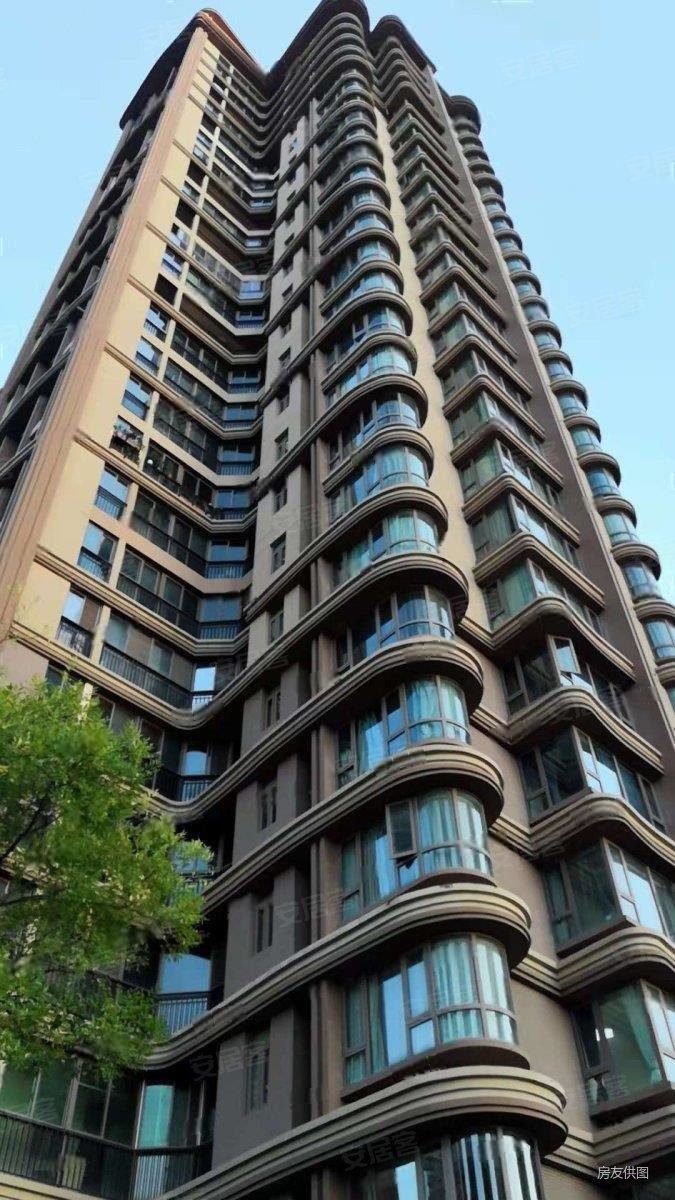 九龙湖畔 雅居乐藏龙御景 精装修 未入住 有钥匙