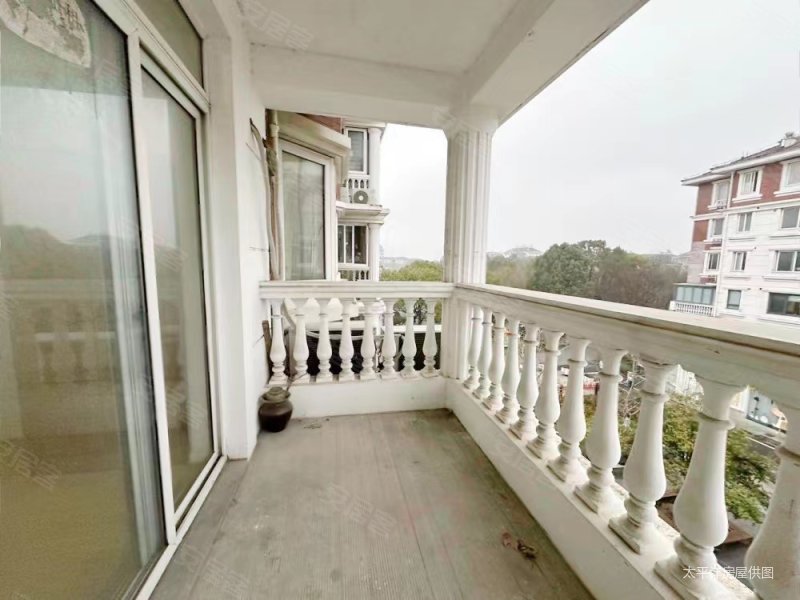 三盛颐景园公寓住宅