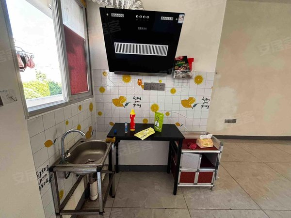 凉山会理会理城区春天花园会理果元中学附近一室出租，该房子租期灵活，可以短租出租房源真实图片