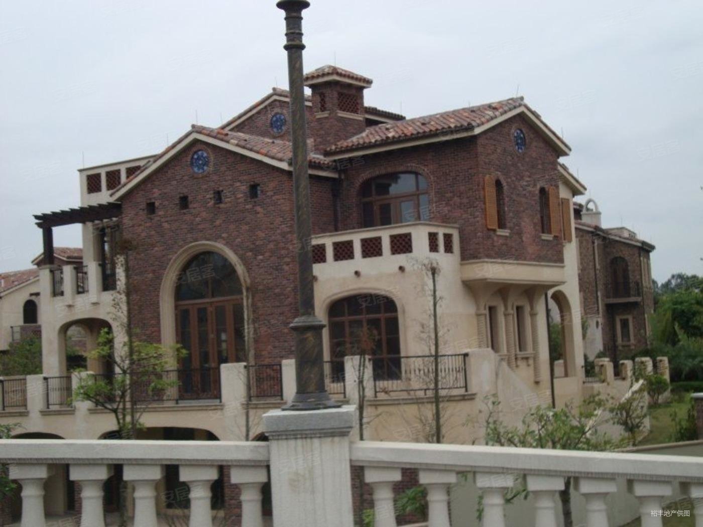 新收盘实用1500m可做低穗越秀宏城花园独栋别墅