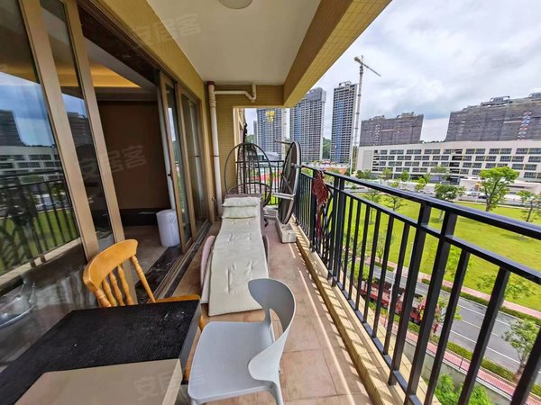 广州番禺汉溪长隆珑翠北区珑翠北区 5室2厅3卫 电梯房 豪华装修 南北