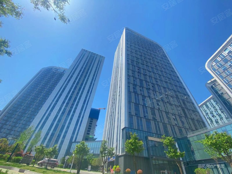浐灞金融城 5.4米层高loft  可做两层 急售 随时看