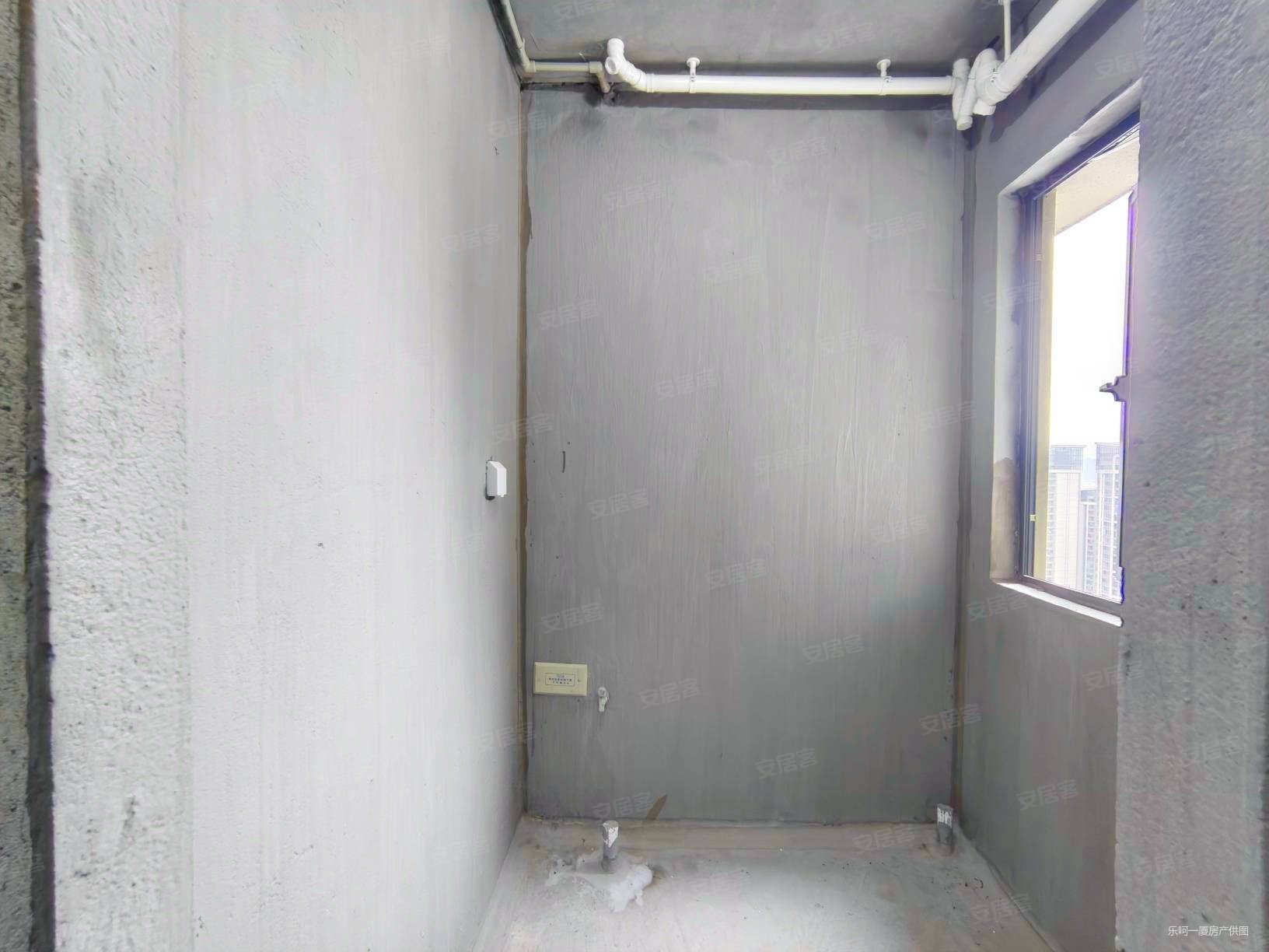 湖滨四里一区3室2厅2卫95.79㎡南北500万