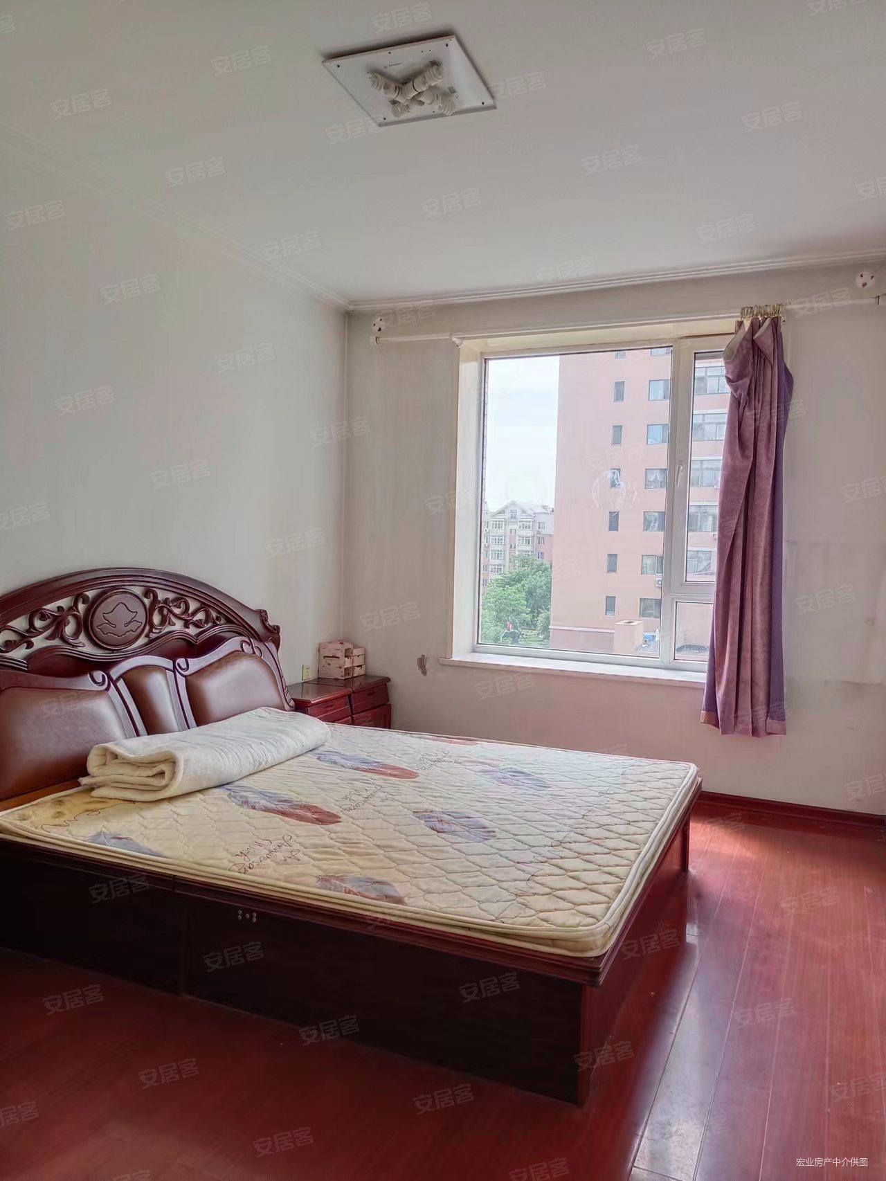 国奥现代城(中区) 精装可拎包入住  集中供暖 商品房