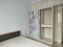 青岛胶州中云盛世名苑套二精装家具家电齐全，拎包入住有钥匙随时看房出租房源真实图片