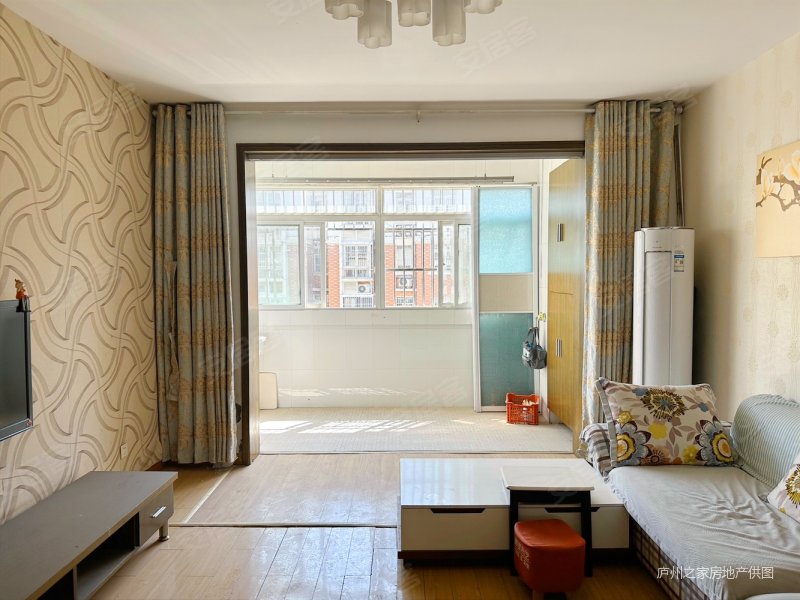 龙凤嘉园(一期) 小三居 南北通透 出行方便 精装可拎包入住