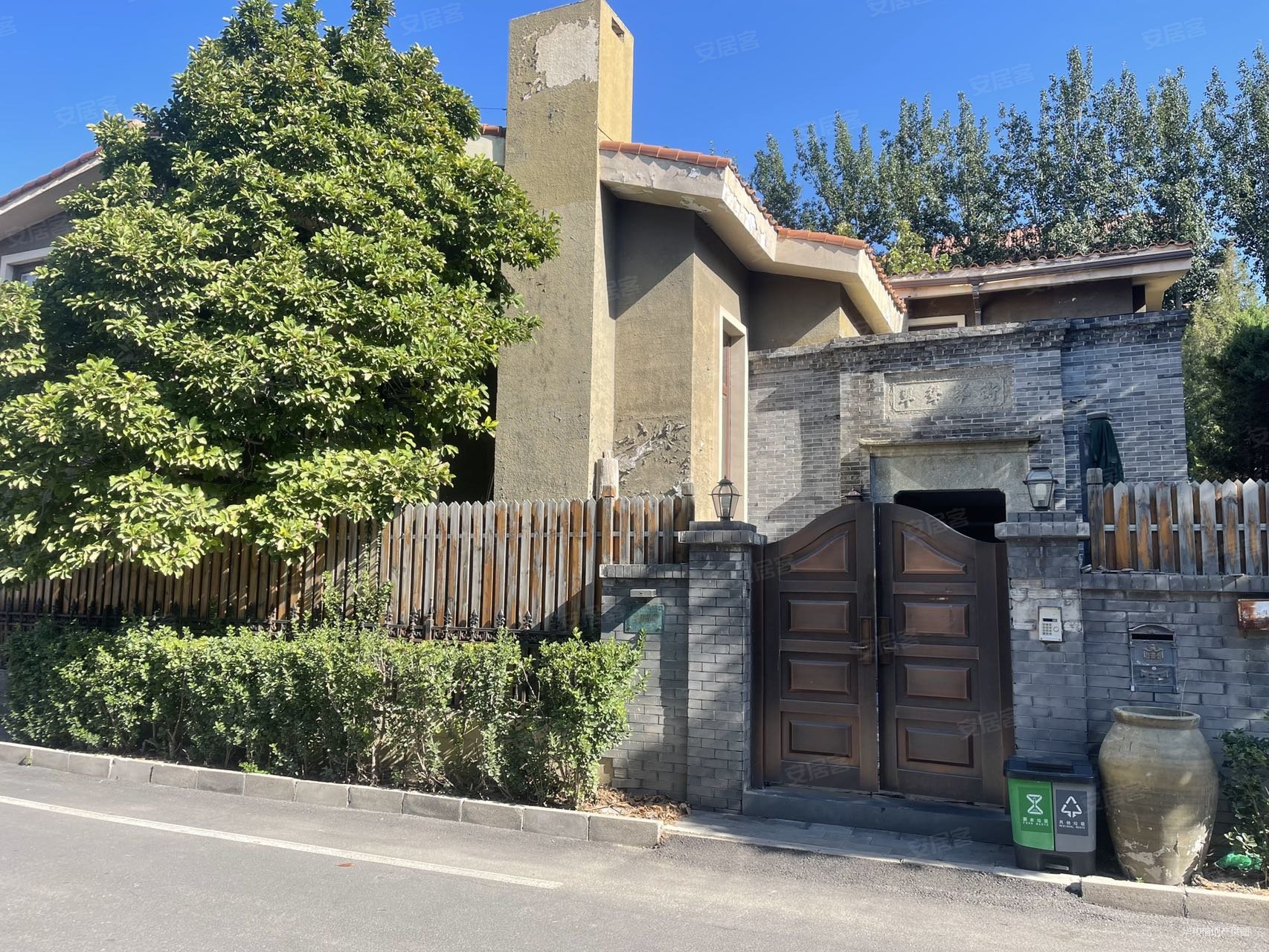 嘉浩别墅5室3厅4卫224㎡东北2000万