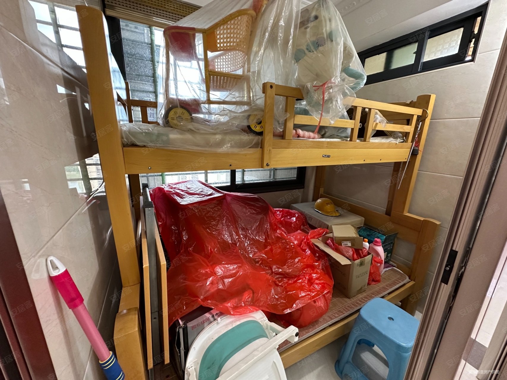 万兴隆山水湾4室2厅2卫114.7㎡南北125万