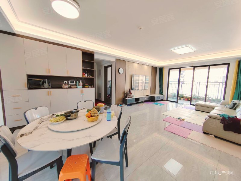 新出炉业主急售中海九玺192平大平层精装看房方便