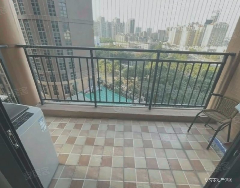 此房税费低翠岭华庭精装3居室 业主急售 比同户型单价低