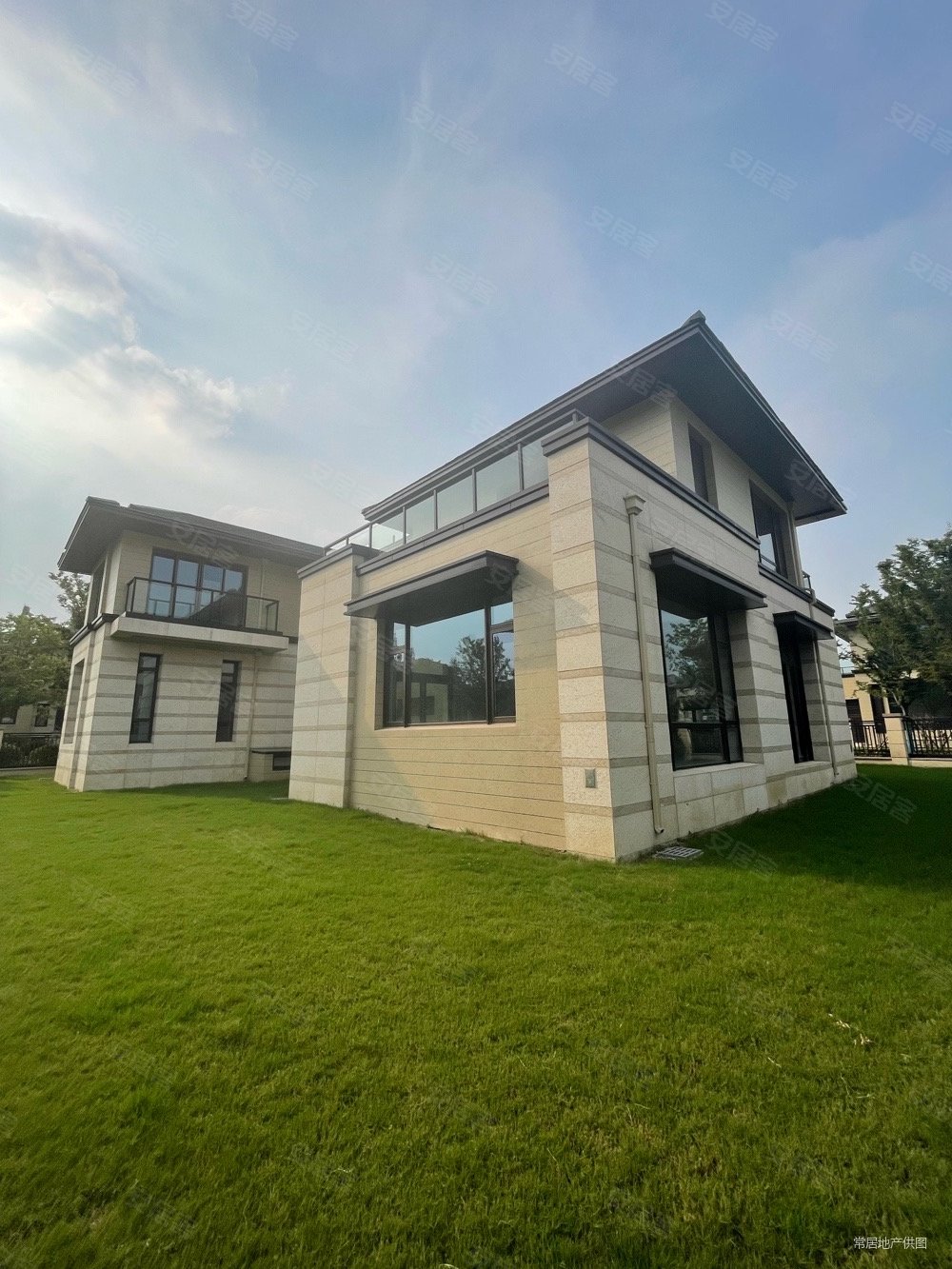 新出捡大漏西太湖独栋天安别墅双车位大院子采光随时可看房