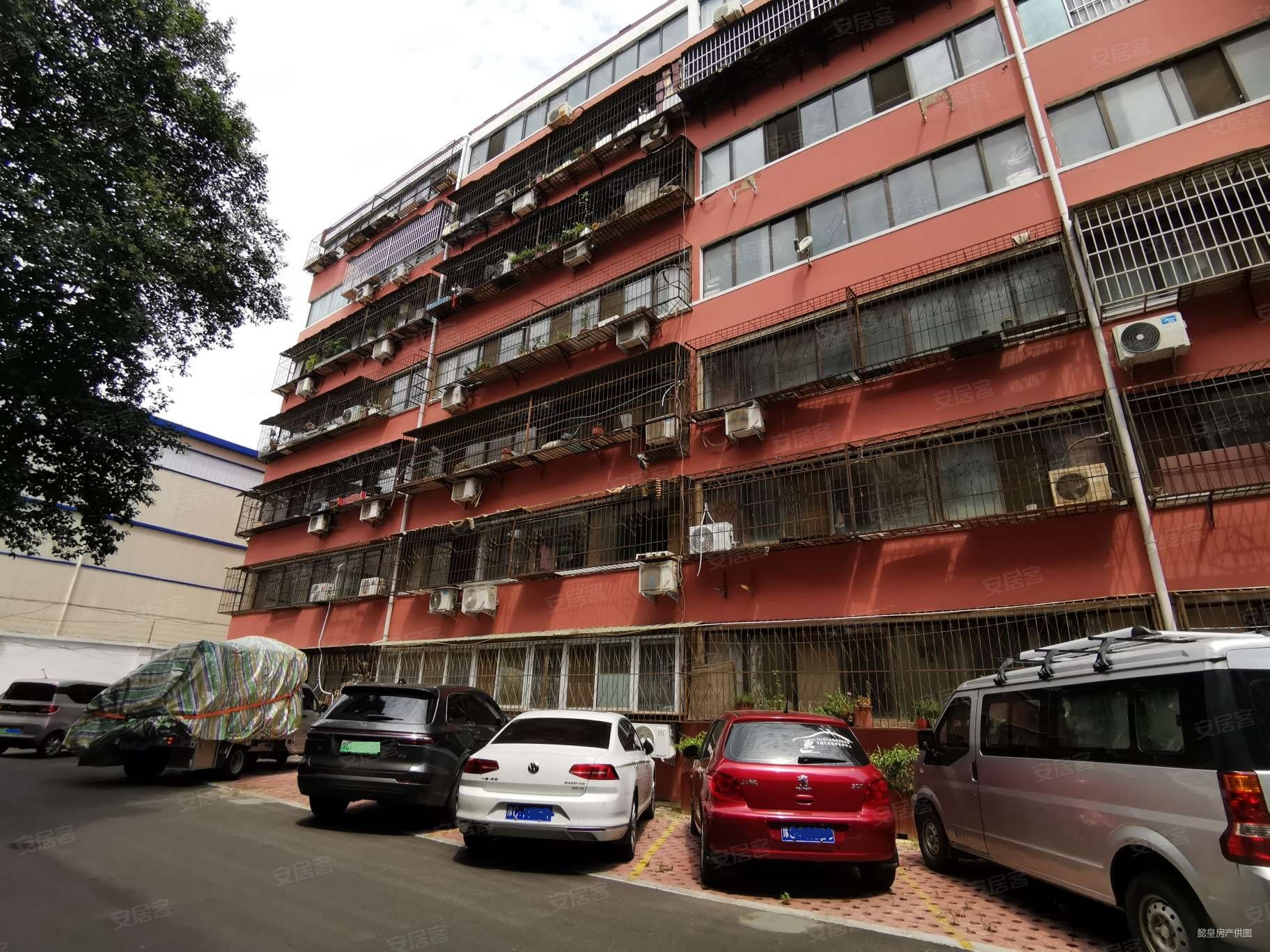 泰山新村2室2厅1卫91.65㎡南北46万