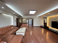 漳州芗城会展中心九龙公园 文昌门旁九龙城 精装大三房朝南可以看到整个九龙公园出租房源真实图片