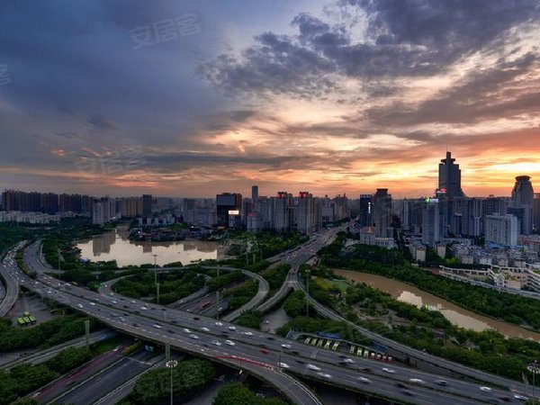 南宁兴宁民生金山广场朝阳广场民宿,可日租短租,生活厨具床上用品齐全