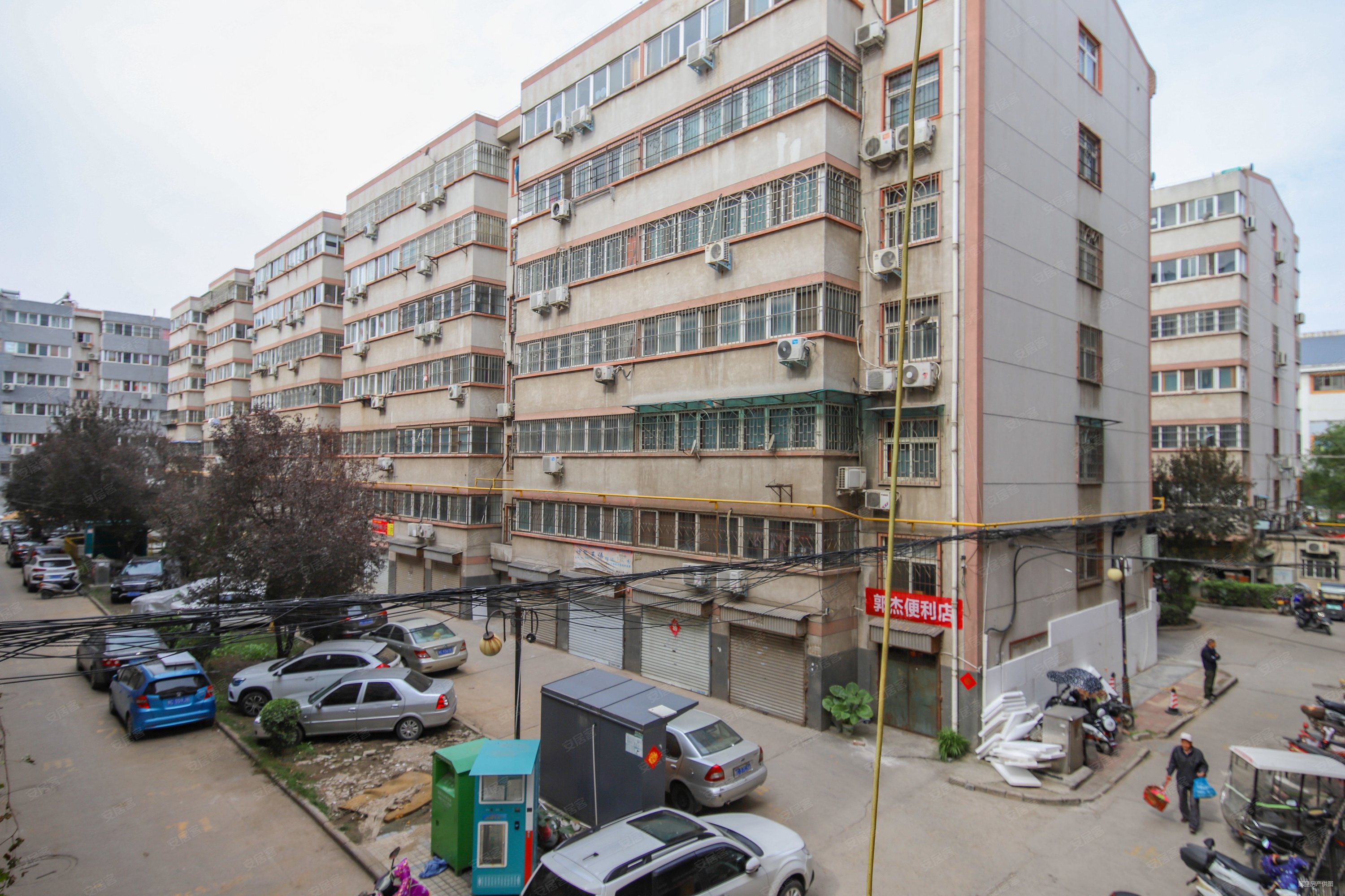 亚威金城神州园2室2厅1卫97㎡南北52万